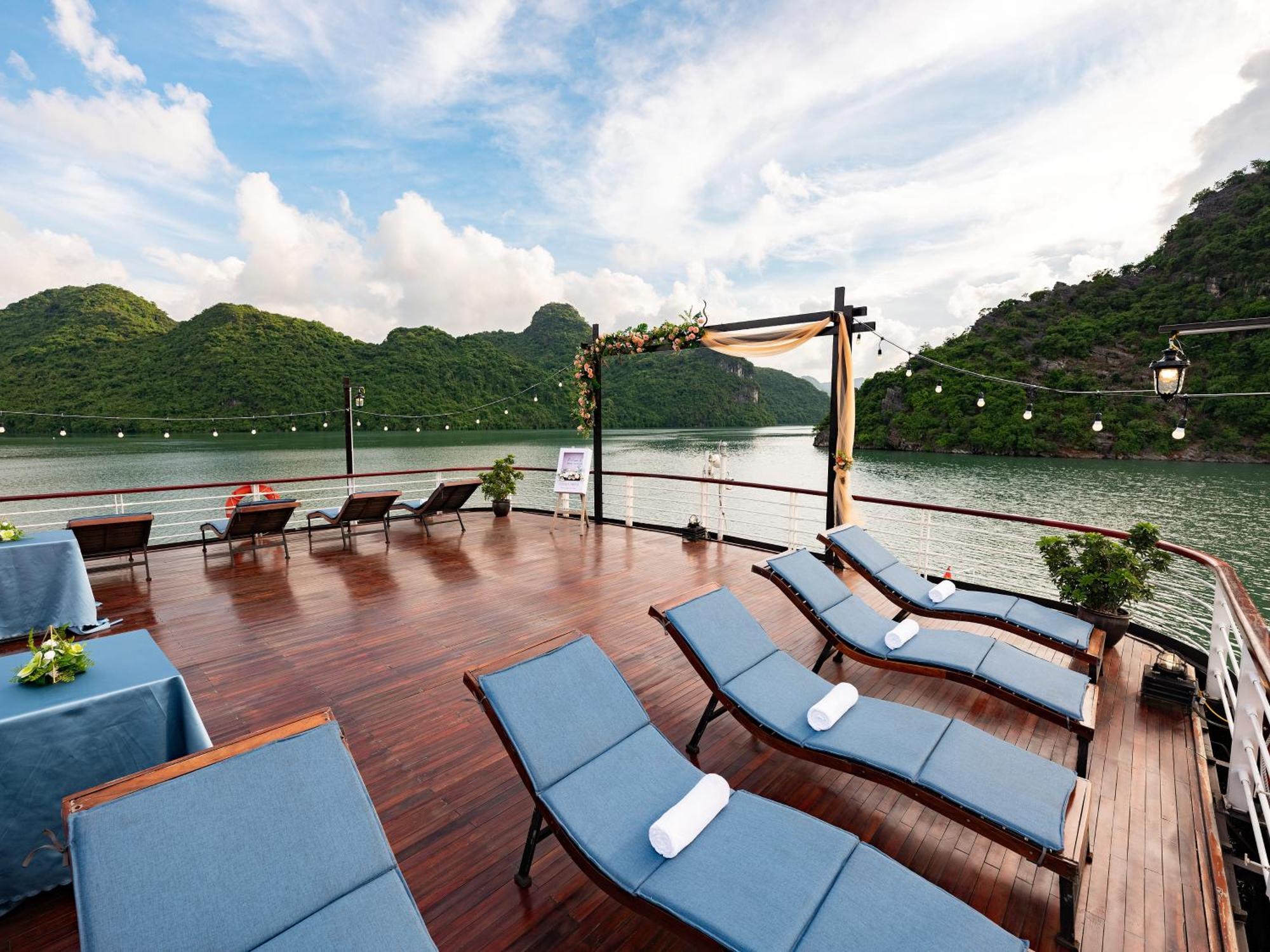Готель Amanda Luxury Cruise Халонг Екстер'єр фото