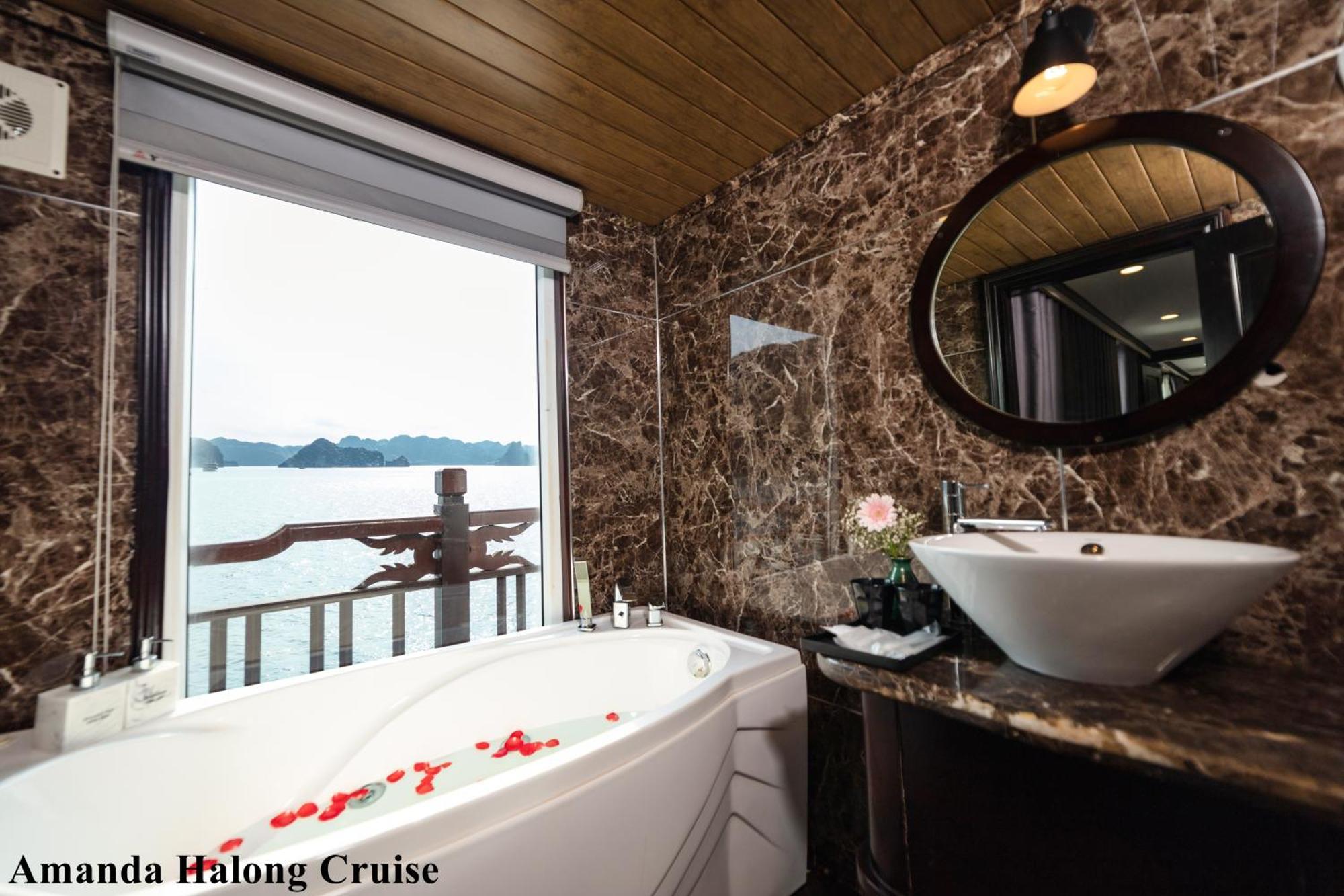 Готель Amanda Luxury Cruise Халонг Екстер'єр фото